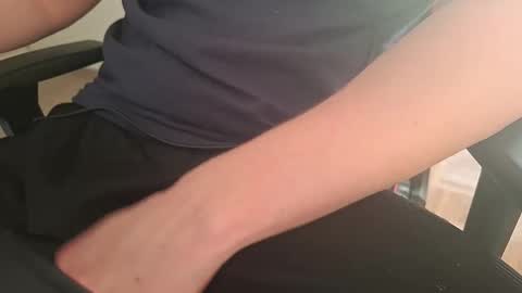 pryli27 online show from February 2026 03:52:02 PM