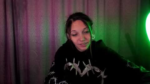 Snapshot of psyheya chatting on December 2024 05:40:02 PM LUCY ----- online show from December 2024 05:40:02 PM