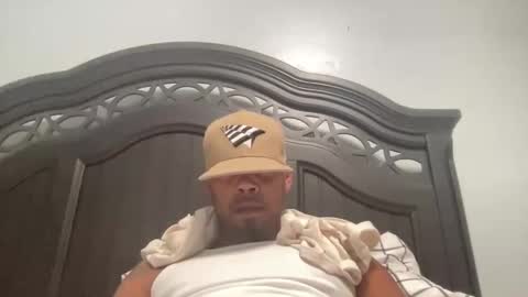 PuffinDro online show from October 2025 06:56:01 PM