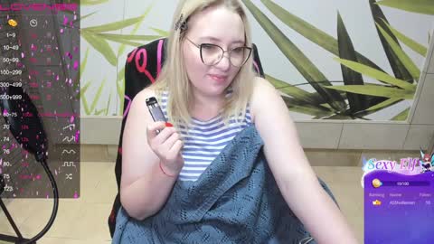 puffybun online show from December 2024 12:56:01 AM