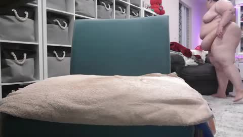 Puggie -  online show from February 2025 11:58:02 PM