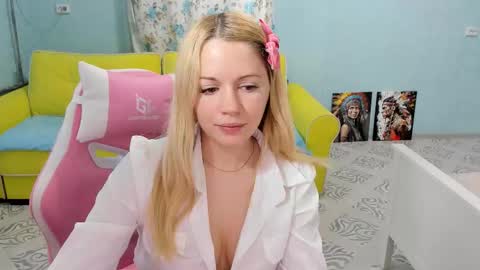 Snapshot of puma4ka chatting on October 2025 02:30:01 AM Victoria online show from October 2025 02:30:01 AM