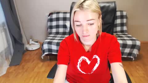 Polly online show from December 2024 06:55:02 AM