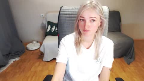 Polly online show from February 2026 03:38:02 AM