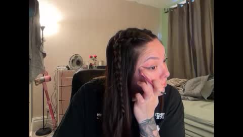 Snapshot of pumpkin_bunny chatting on December 2025 06:56:02 PM Pumpkin bunny online show from December 2025 06:56:02 PM