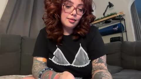 Snapshot of pumpkin_bunny chatting on June 2026 01:41:02 AM Pumpkin bunny online show from June 2026 01:41:02 AM