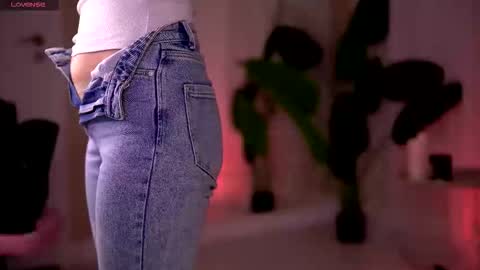 Emily online show from February 2026 04:22:01 AM