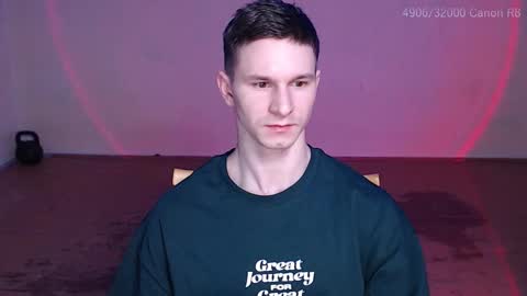 Snapshot of puremenshape chatting on January 2026 06:23:01 PM puremenshape online show from January 2026 06:23:01 PM