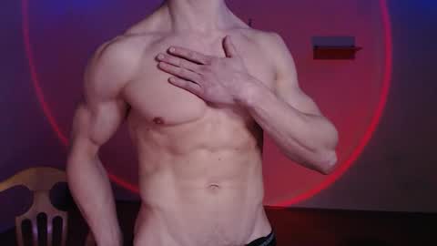 Snapshot of puremenshape chatting on February 2026 08:33:01 AM puremenshape online show from February 2026 08:33:01 AM