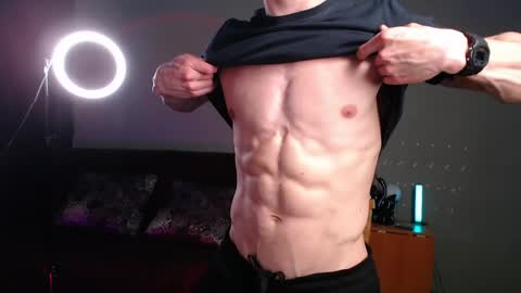 Snapshot of puremenshape chatting on April 2026 04:37:01 PM puremenshape online show from April 2026 04:37:01 PM