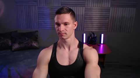 Snapshot of puremenshape chatting on May 2026 09:25:01 AM puremenshape online show from May 2026 09:25:01 AM