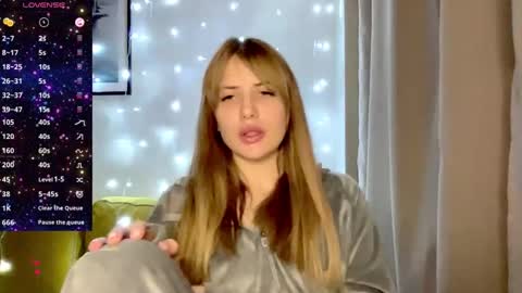 Snapshot of puremiraclealis chatting on December 2024 08:43:01 PM Alicia online show from December 2024 08:43:01 PM