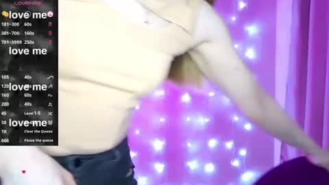 Snapshot of puremiraclealis chatting on February 2025 06:29:02 PM Alicia online show from February 2025 06:29:02 PM