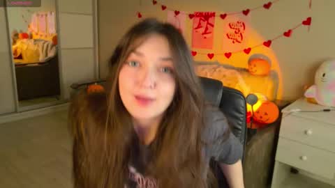 Bella online show from November 2025 05:17:02 AM