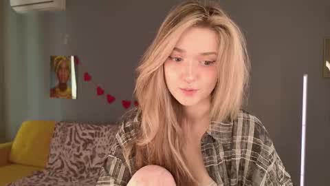 Bella online show from March 2026 05:35:01 AM