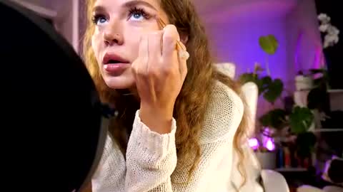 Snapshot of purple_baby chatting on June 2026 04:53:01 PM Sasha wait you here 6 of November. will celebrate my B- day online show from June 2026 04:53:01 PM