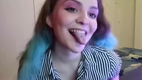 Elias online show from November 2025 07:02:02 PM