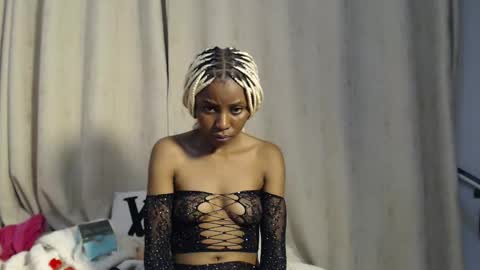 Sweetpie online show from November 2025 08:52:01 PM