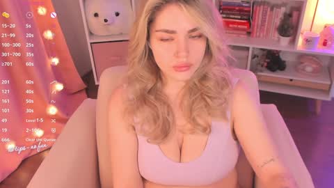 Snapshot of pussy_kattt chatting on December 2024 06:06:02 AM kat follow online show from December 2024 06:06:02 AM