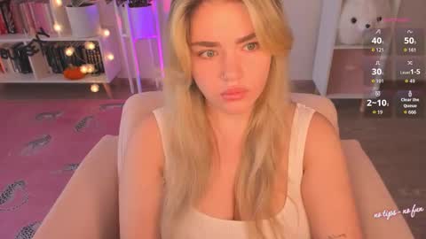 Snapshot of pussy_kattt chatting on October 2025 06:12:01 AM kat follow online show from October 2025 06:12:01 AM