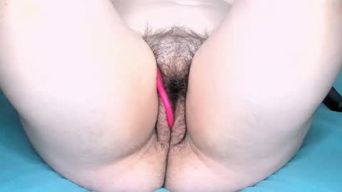 Nina online show from November 2025 09:17:01 PM