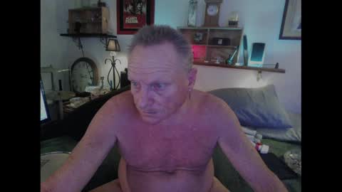 Snapshot of pussyeat2please chatting on January 2025 03:46:01 PM Rick online show from January 2025 03:46:01 PM