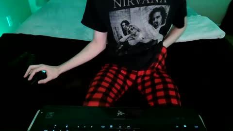 Snapshot of pussylover2182 chatting on December 2024 07:27:01 AM pussylover2182 online show from December 2024 07:27:01 AM