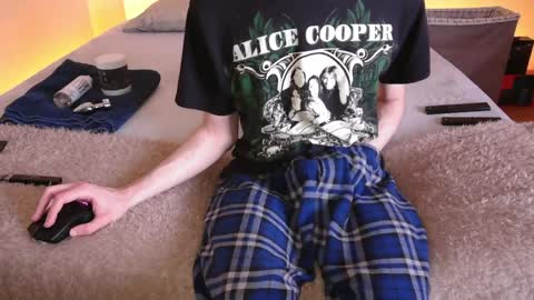 Snapshot of pussylover2182 chatting on December 2024 03:59:02 AM pussylover2182 online show from December 2024 03:59:02 AM