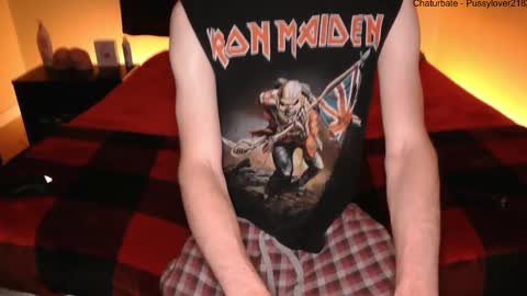 Snapshot of pussylover2182 chatting on September 2025 03:17:02 AM pussylover2182 online show from September 2025 03:17:02 AM