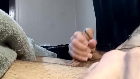 Pussyluver420 online show from November 2025 04:51:02 PM