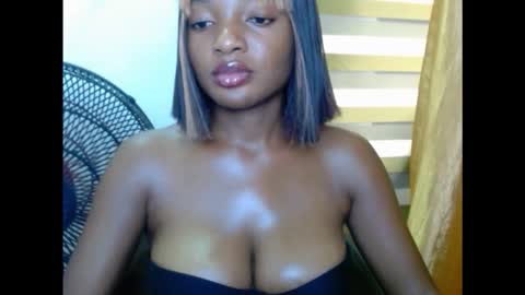 Snapshot of pussyxwetx chatting on November 2025 09:03:02 PM pussyxwetx online show from November 2025 09:03:02 PM