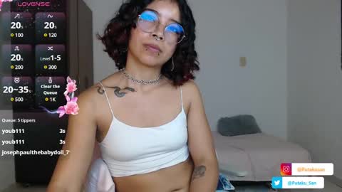 Snapshot of putakusan chatting on February 2025 04:03:01 AM Izumi online show from February 2025 04:03:01 AM