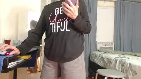 putiputi4u online show from April 2026 02:04:02 AM