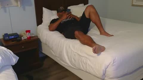 Snapshot of pwnst3rz chatting on December 2024 02:27:01 PM pwnst3rz online show from December 2024 02:27:01 PM