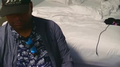 Snapshot of pwnst3rz chatting on December 2024 10:12:01 PM pwnst3rz online show from December 2024 10:12:01 PM