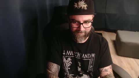 Snapshot of pyroxen chatting on October 2025 09:23:02 PM Yog Sothoth online show from October 2025 09:23:02 PM