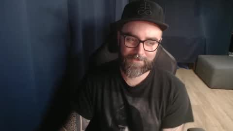 Snapshot of pyroxen chatting on October 2025 08:18:01 PM Yog Sothoth online show from October 2025 08:18:01 PM