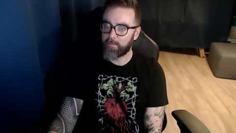 Snapshot of pyroxen chatting on October 2025 09:17:02 PM Yog Sothoth online show from October 2025 09:17:02 PM