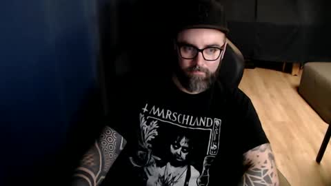 Snapshot of pyroxen chatting on October 2025 09:20:01 PM Yog Sothoth online show from October 2025 09:20:01 PM