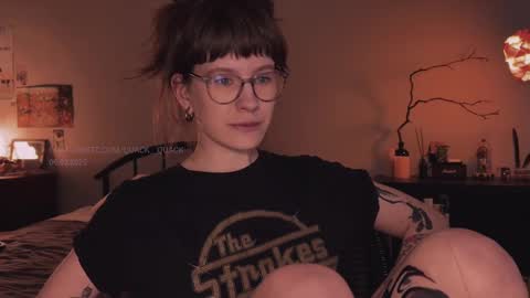 Snapshot of quack__quack chatting on March 2025 03:24:02 PM online show from March 2025 03:24:02 PM