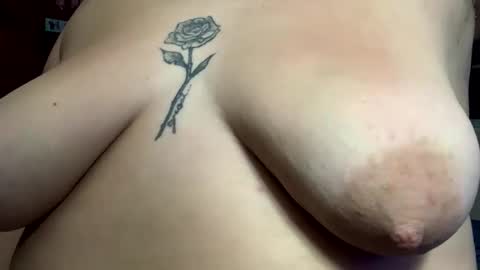 Bigtitanalslut online show from November 2025 01:33:02 AM