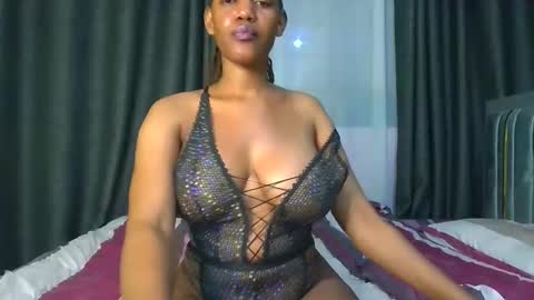 Snapshot of queen321850 chatting on February 2026 04:29:01 PM queen321850 online show from February 2026 04:29:01 PM