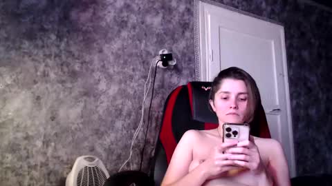 Lola online show from November 2025 08:25:01 AM