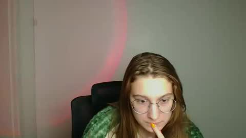 Amelie online show from February 2026 06:48:02 AM