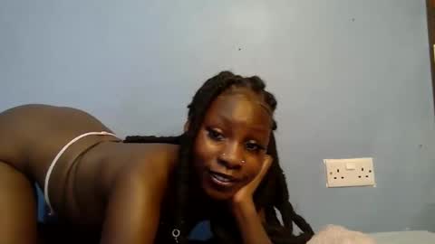Snapshot of queen_dark2 chatting on March 2026 06:30:01 AM queen_dark2 online show from March 2026 06:30:01 AM