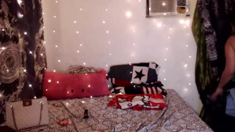 Snapshot of queen_dominatrixx chatting on March 2025 04:20:01 PM CASSANDRA online show from March 2025 04:20:01 PM