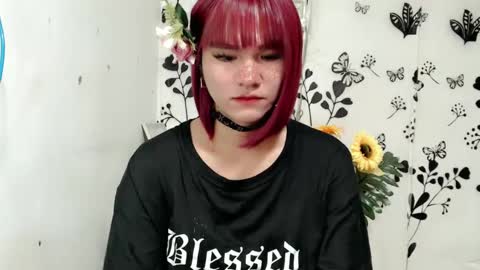 Snapshot of queen_elicktra chatting on February 2025 01:27:02 AM JOY online show from February 2025 01:27:02 AM