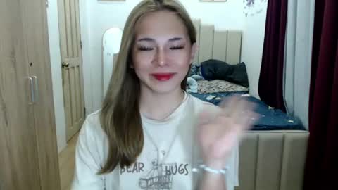 Snapshot of queen_heart0 chatting on June 2026 02:03:02 AM shawny online show from June 2026 02:03:02 AM