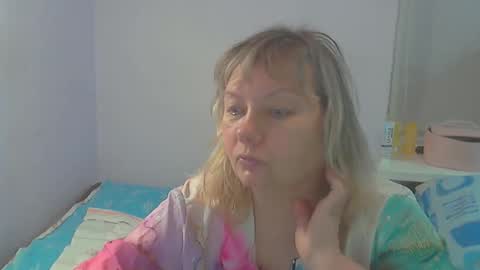 queen_jane8 online show from November 2025 08:42:01 PM