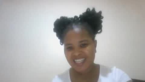 Snapshot of queen_kikih chatting on April 2026 06:10:01 PM Queen kikih online show from April 2026 06:10:01 PM
